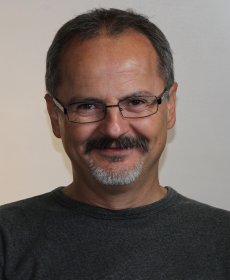Prof. ŽARKO IGNJATOVIĆ, guitar prof.