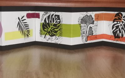 Grafika in tiskana umetnost,Tina Krivec, Rastline, barvni linorez, 10 x 150 cm, Mojca Zlokarnik
