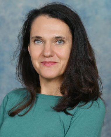 izr. prof. dr. MOJCA PUNCER